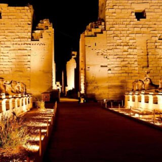 Templos de Karnak: Un Viaje de Luz y Sonido